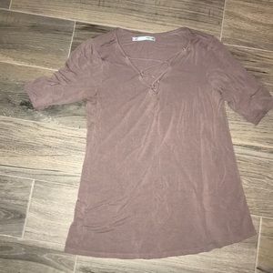 Maurice’s shirt size small